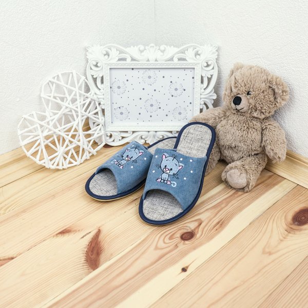 Children's slippers BELSTA of corduroy - 1